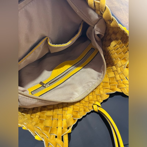 Women’s Cleo Woven Soft Vegan Leather Shoulder Bag / Tote Bag - Picture 6 of 10